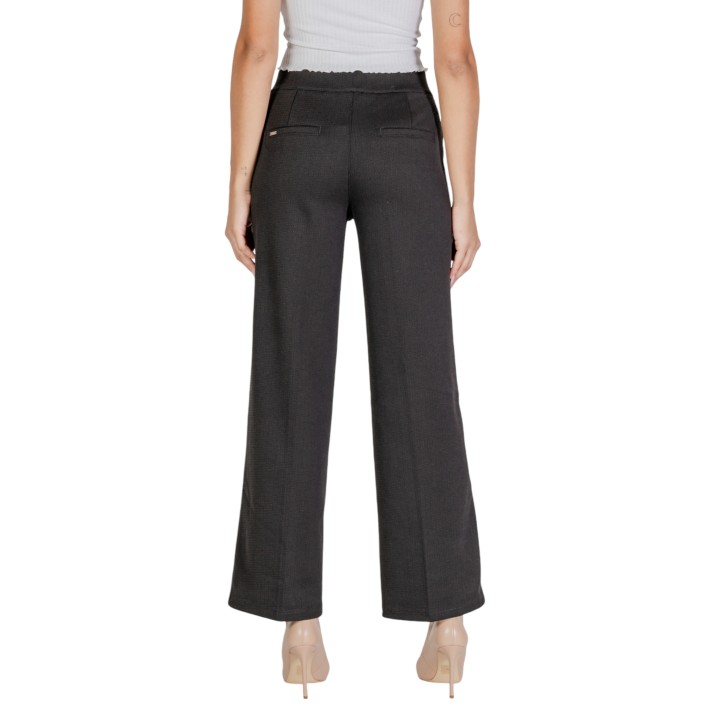 Street One pantalón de mujer negro modelo 378199 vista posterior