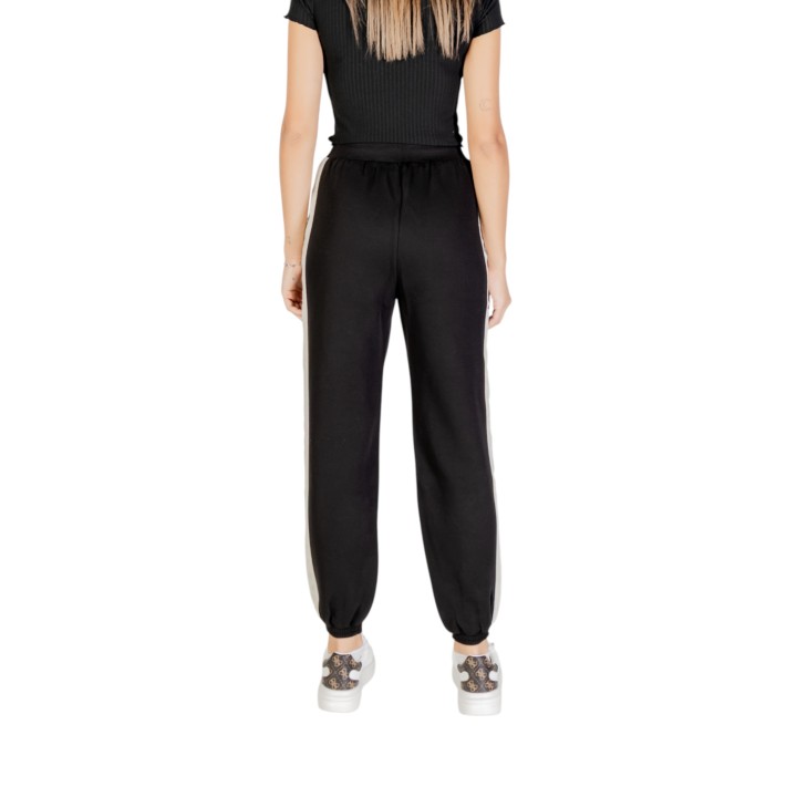 Guess Active pantalón jogger de mujer negro vista posterior