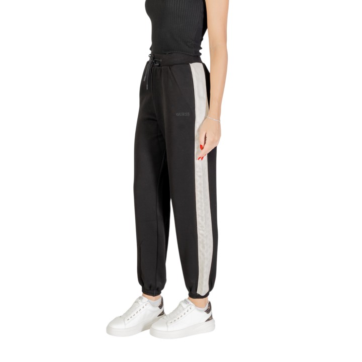 Guess Active pantalón jogger de mujer negro vista tres cuartos