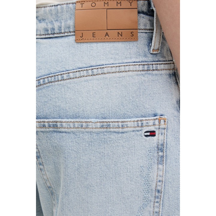 Detalle de vaqueros de mujer Tommy Hilfiger Jeans MIA en denim claro