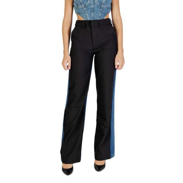 Vaqueros Colcci de mujer en negro y denim vista frontal