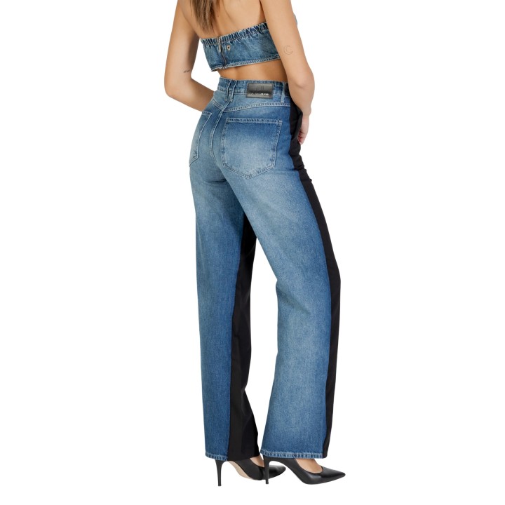 Vaqueros Colcci de mujer en denim y negro vista posterior