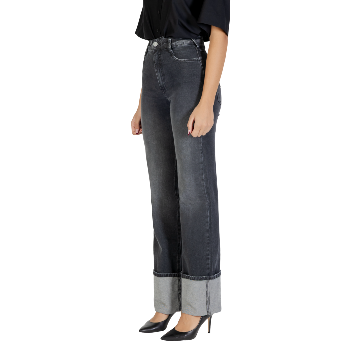 Vaqueros Colcci de mujer negros vista lateral