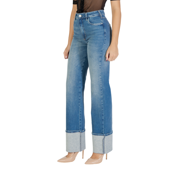 Vaqueros de mujer Colcci 002.01.90140 en denim azul vista de tres cuartos