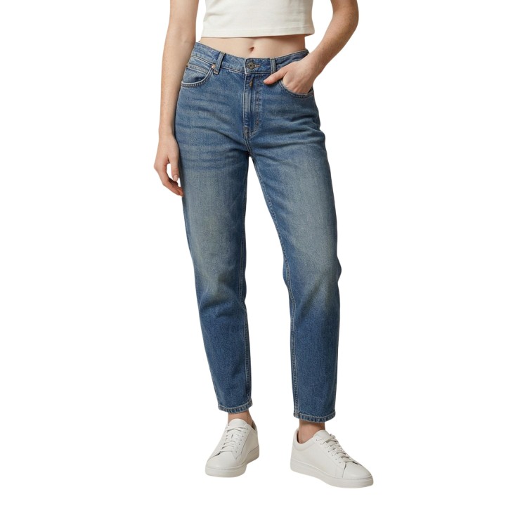 Vaqueros de mujer Replay en denim azul vista frontal