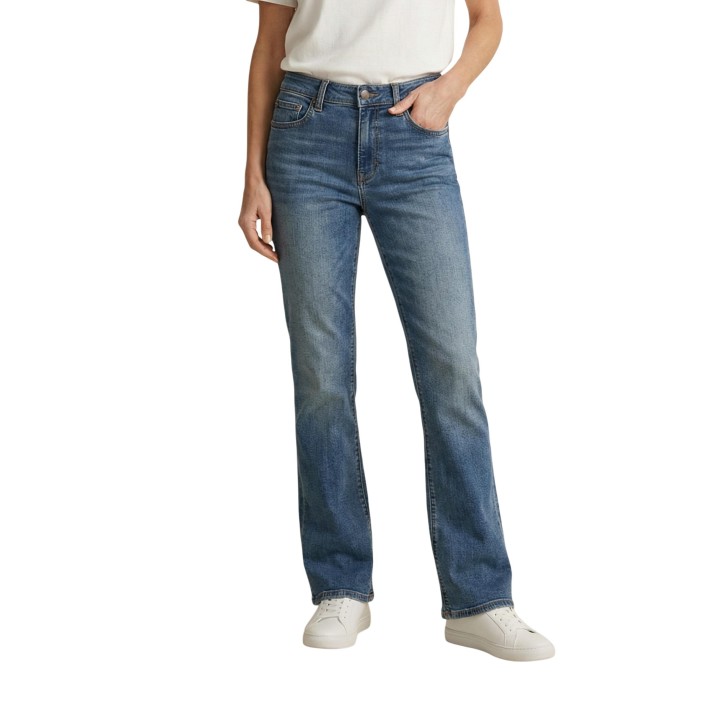 Vaqueros Levi's® 725 bootcut de mujer en índigo vista frontal