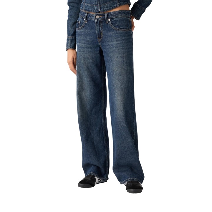 Vaqueros Levi's® de mujer low loose en denim índigo vista frontal