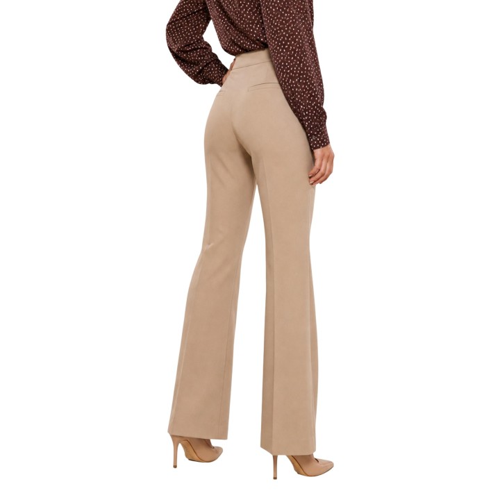 Pantalón de traje beige para mujer I am PE26100 vista posterior