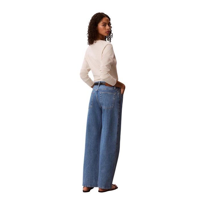 Vaqueros de mujer Calvin Klein Jeans LV047G906G en denim azul vista posterior