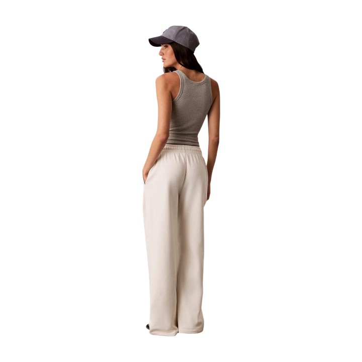 Pantalón deportivo de mujer Calvin Klein Jeans crema vista posterior
