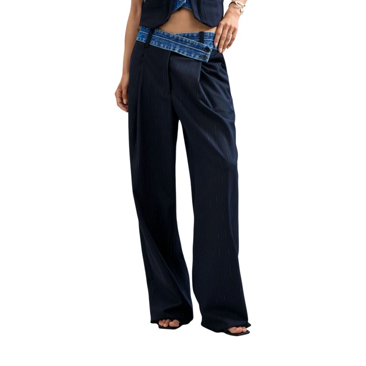 Desigual pantalón de mujer azul de raya diplomática vista frontal de detalle