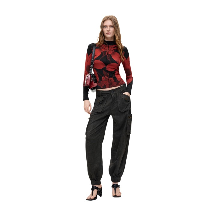 Desigual pantalón de mujer marrón oscuro vista frontal de tres cuartos