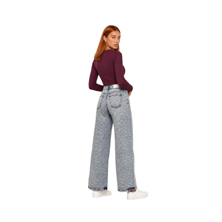 Armani Exchange pantalón de mujer en denim claro vista posterior