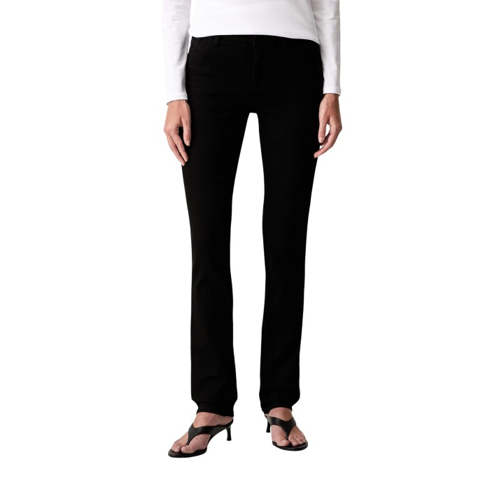 Armani Exchange vaqueros negros de mujer vista frontal