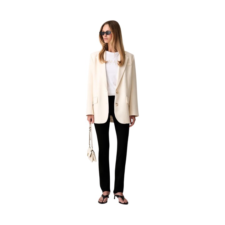 Armani Exchange vaqueros negros de mujer vista tres cuartos