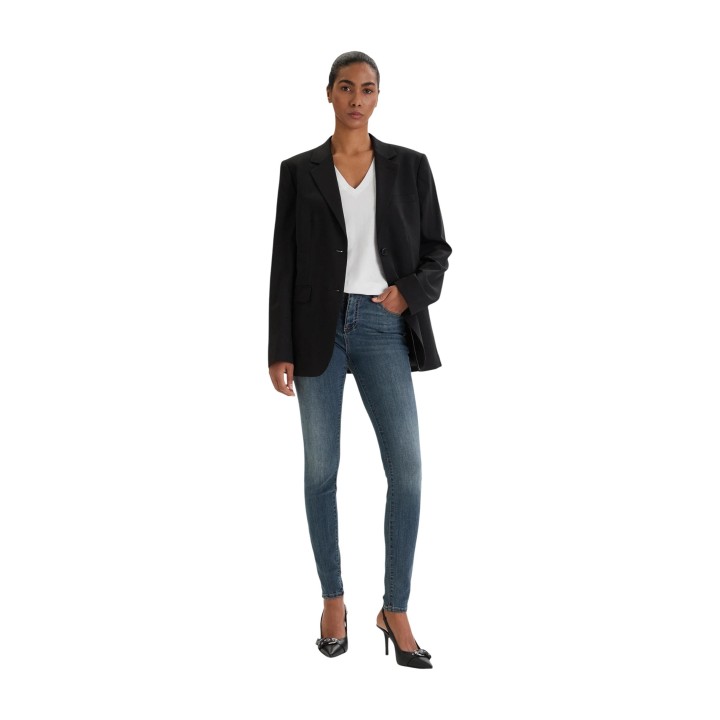 Armani Exchange vaqueros de mujer azul denim oscuro vista de tres cuartos