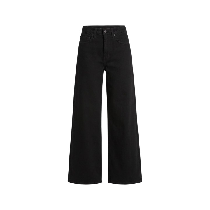 Levi's® vaqueros de mujer negros vista frontal del producto