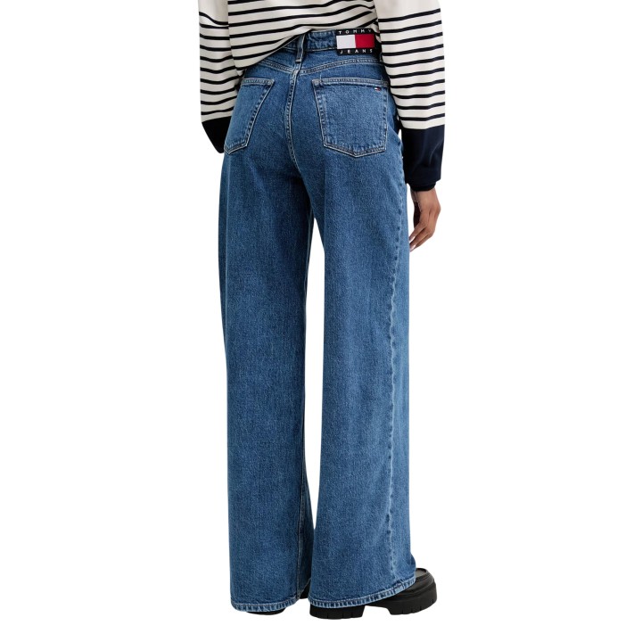 Vaqueros de mujer Tommy Hilfiger Jeans Claire HR Wide en denim azul vista posterior