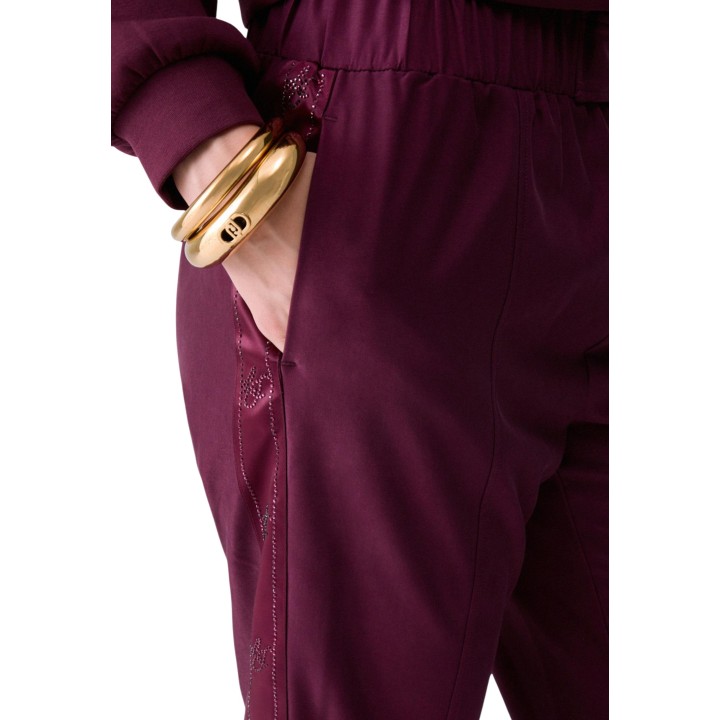 Detalle del pantalón Liu-Jo para mujer violeta TF6267 T700A