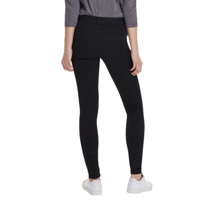 Only vaqueros skinny de mujer negros vista posterior en modelo