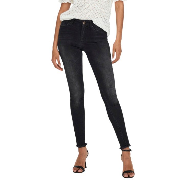 Vaqueros skinny Only para mujer en denim negro vista de tres cuartos