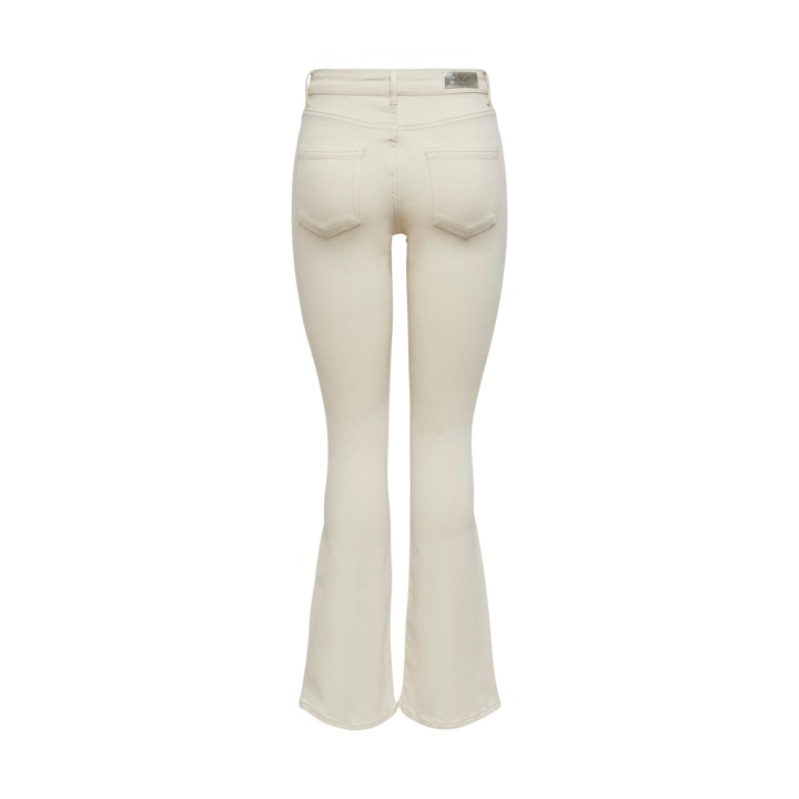 Vaqueros de mujer Only en denim color crema vista posterior