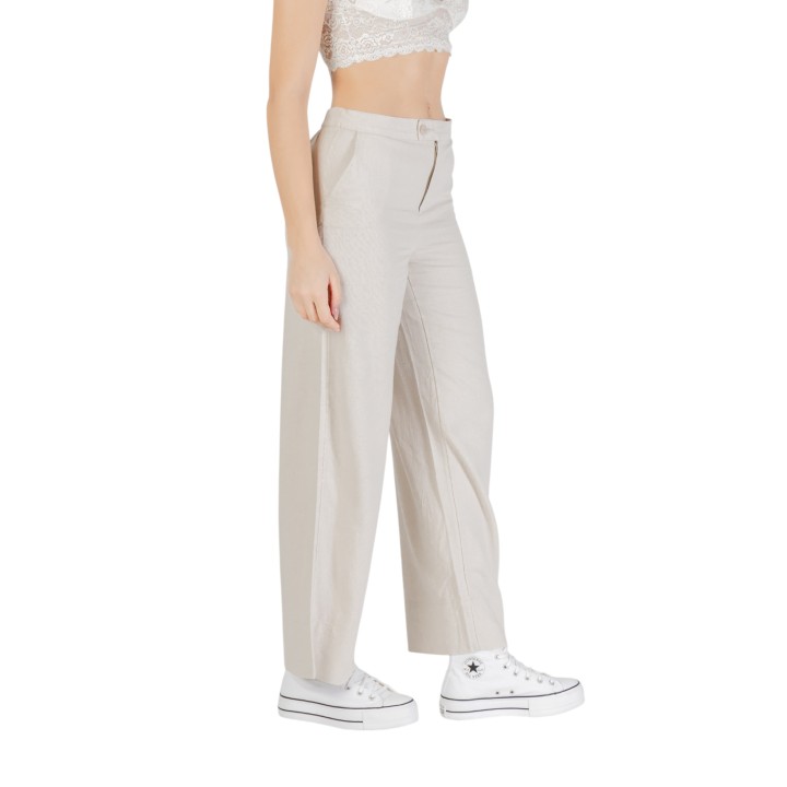 Only pantalón de mujer beige claro de lino modelo ONLCARO vista lateral