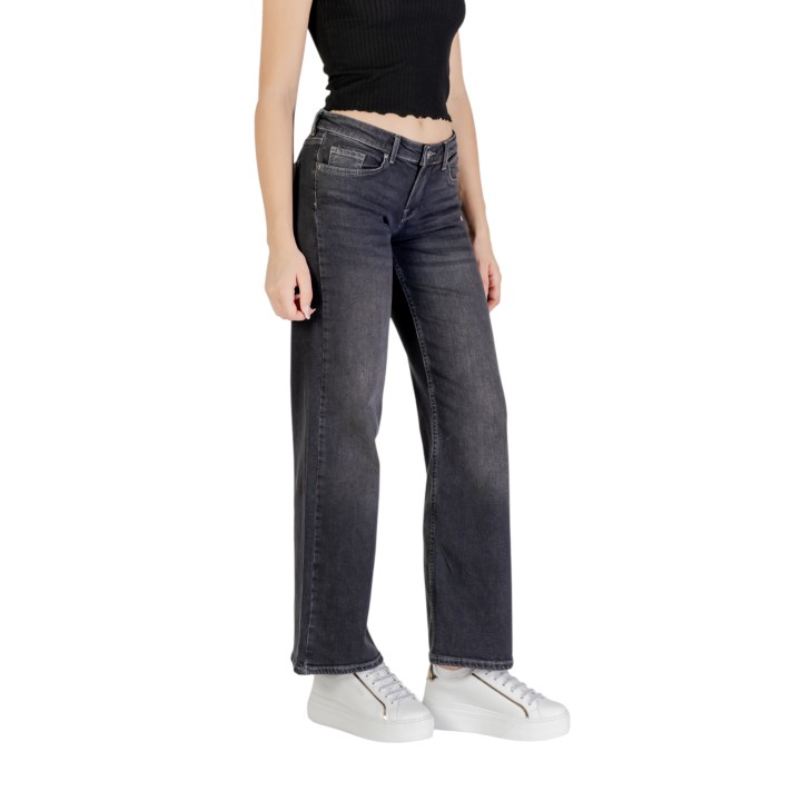 Only vaqueros de mujer negros de denim ONLJUDY-O vista de tres cuartos