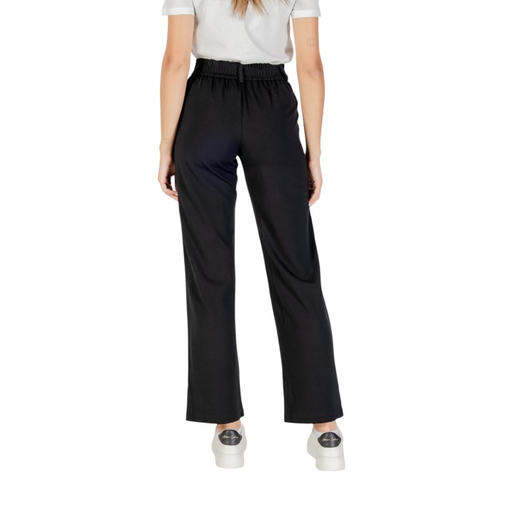 Pantalón negro de mujer Only vista posterior referencia 15341829