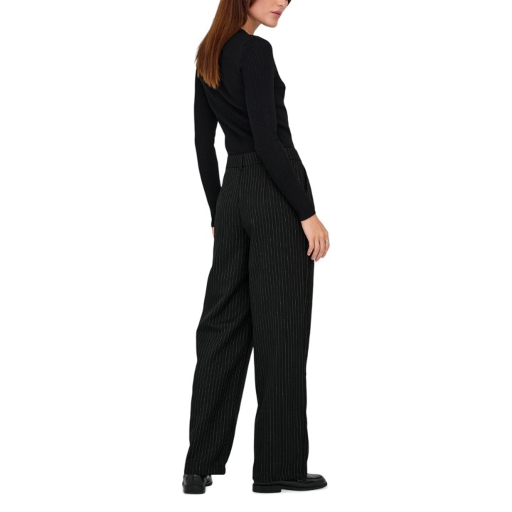 Only pantalón de mujer negro de raya diplomática vista posterior