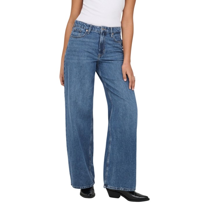 Vaqueros Only de mujer en denim azul de pierna ancha vista de tres cuartos