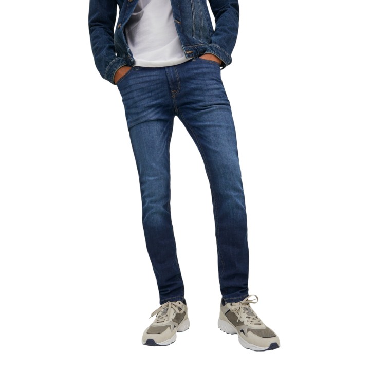 Jack Jones vaqueros de hombre azul denim 12110056 vista frontal en modelo