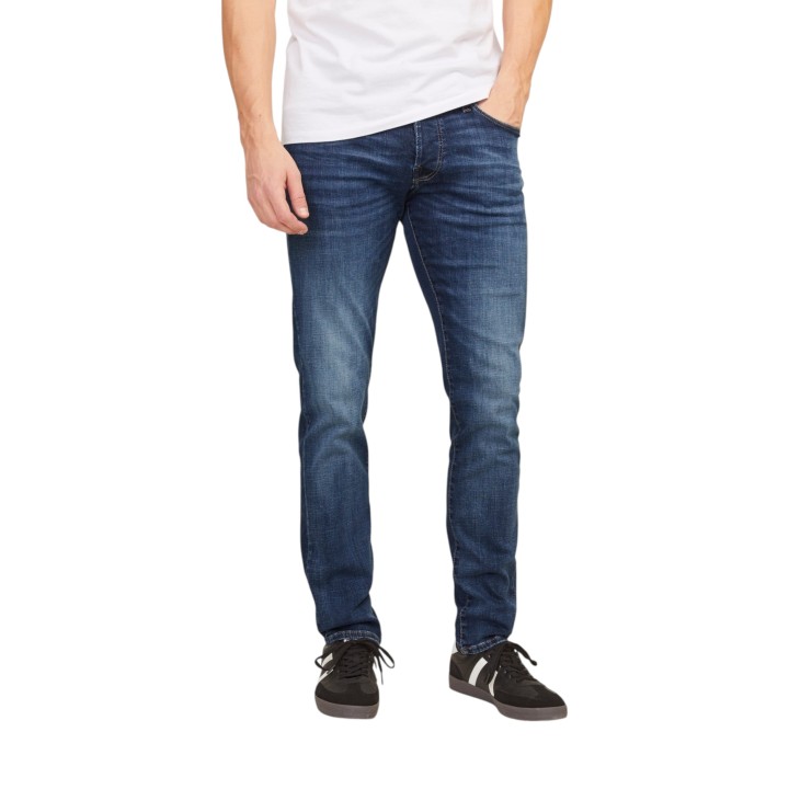 Vaqueros Jack Jones de hombre en denim azul vista de tres cuartos