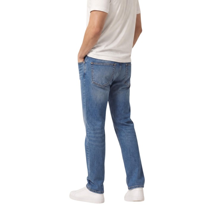 Vaqueros de hombre Tommy Hilfiger Jeans DM0DM23402 en denim detalle posterior