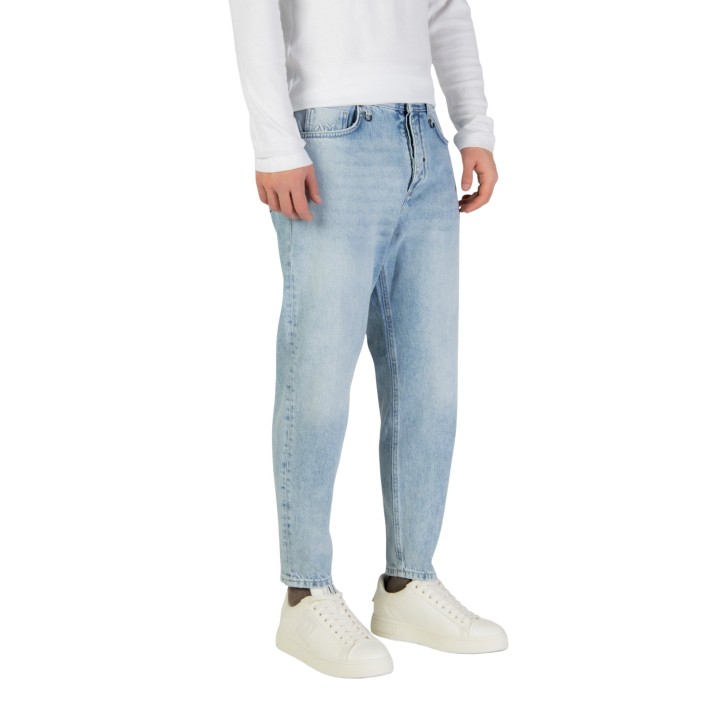 Antony Morato vaqueros de hombre en denim claro vista de tres cuartos