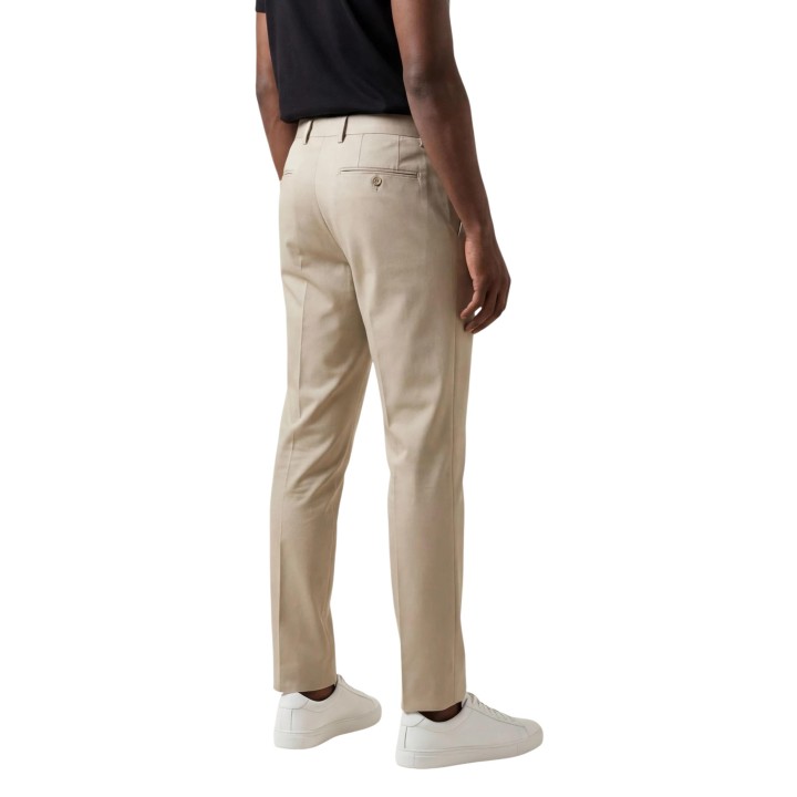 Antony Morato pantalón de hombre beige LUIS REGULAR FIT vista posterior de tres cuartos