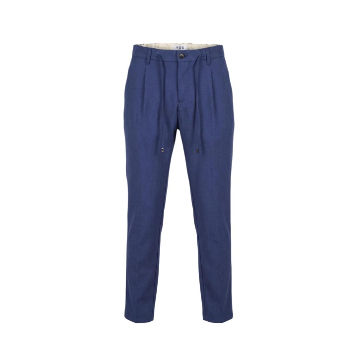 Detalle frontal del pantalón YOS de hombre azul denim