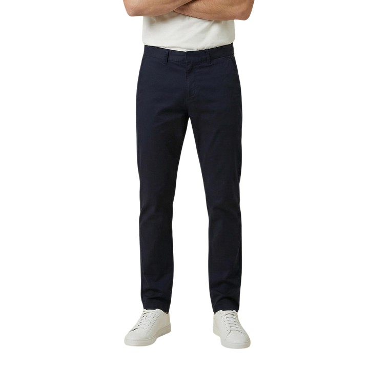 Pantalón chino slim Gant para hombre en azul oscuro vista frontal