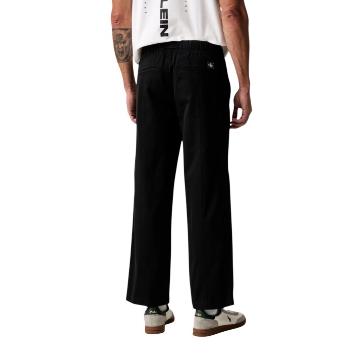 Pantalón negro de hombre Calvin Klein Jeans LV04RG615G vista posterior