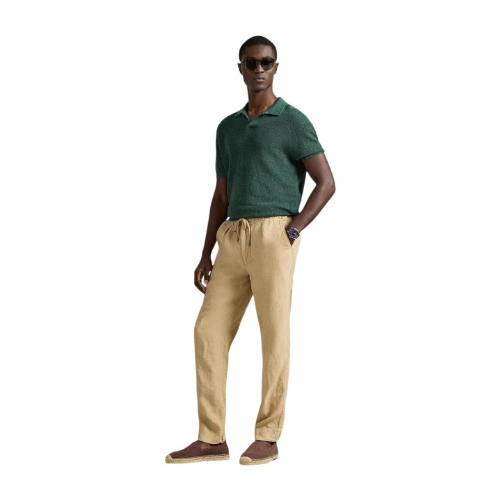 Lyle & Scott pantalón chino de hombre beige claro de lino vista tres cuartos