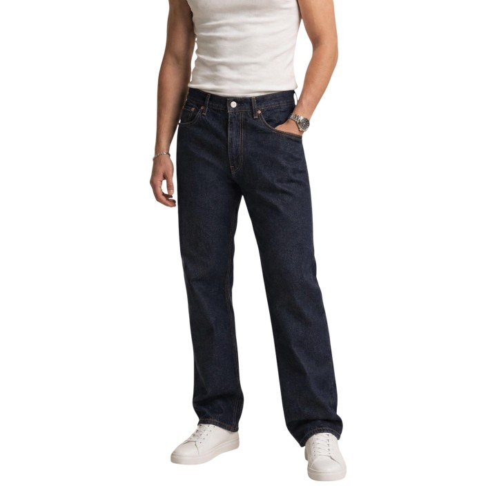 Vaqueros Levi's® de hombre en denim azul oscuro vista frontal