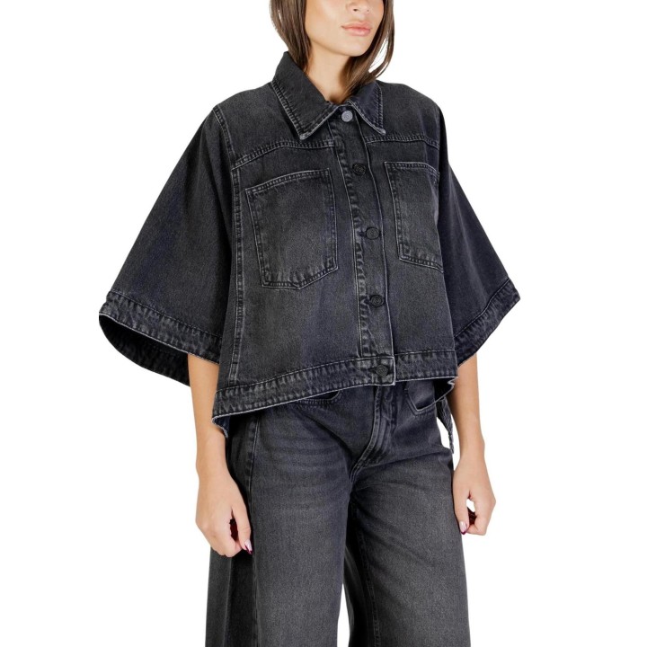 Chaqueta Colcci de mujer negra vaquera vista frontal