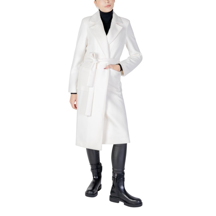 Abrigo de mujer Choral SLI5CP000999D color crema vista frontal de tres cuartos
