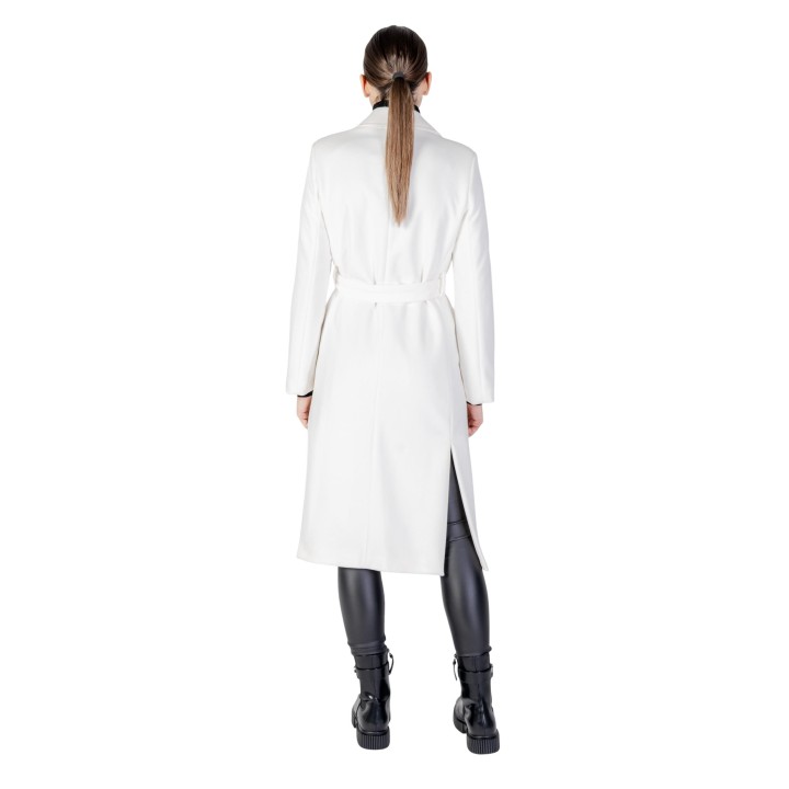 Abrigo de mujer Choral SLI5CP000999D color crema vista posterior