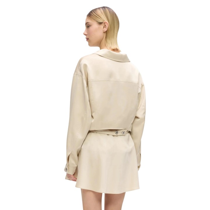 Karl Lagerfeld Jeans chaqueta de mujer beige claro de satén vista posterior