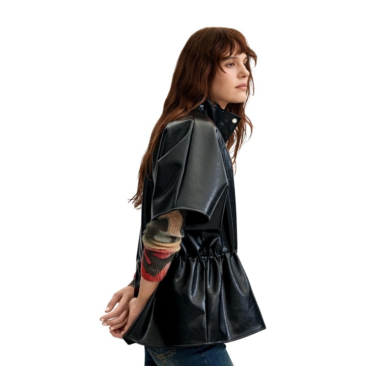 Desigual chaqueta negra de mujer Richmond Pasadas B 26WAIP01 vista de tres cuartos