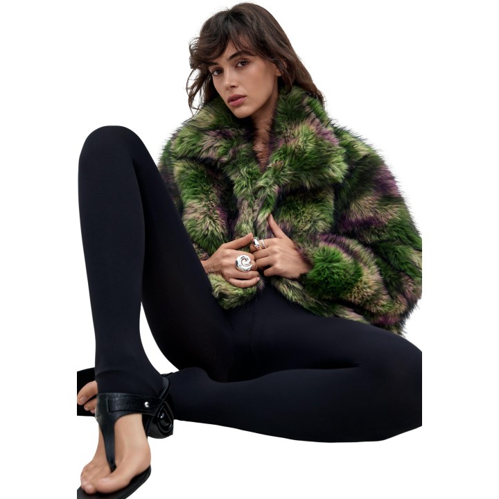 Desigual abrigo de mujer de pelo sintético verde vista de tres cuartos