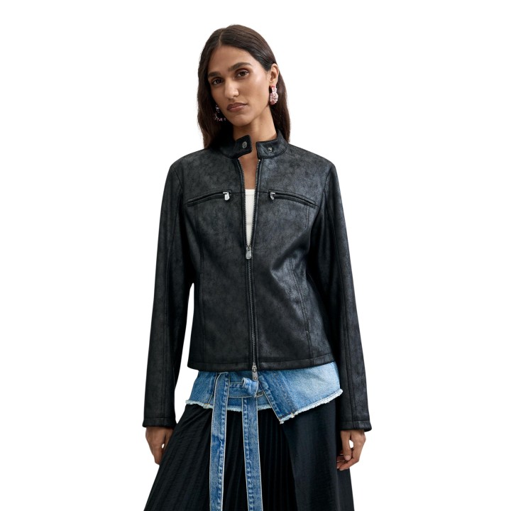 Desigual chaqueta biker de mujer negra 26WWEW09 vista frontal