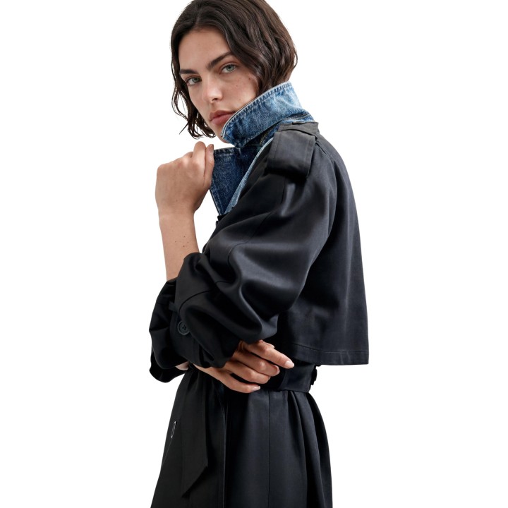 Desigual gabardina híbrida negra de mujer con cuello vaquero vista lateral