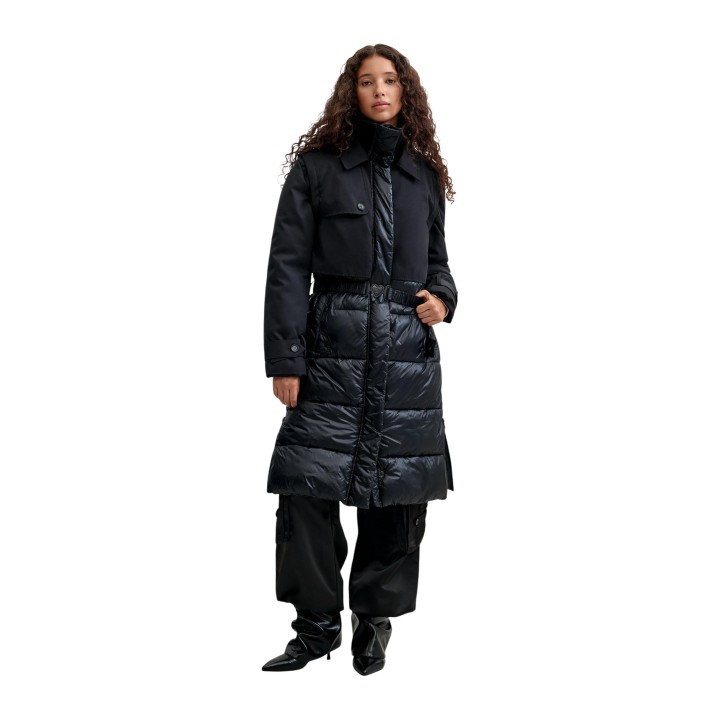 Desigual chaqueta acolchada de mujer negra vista frontal